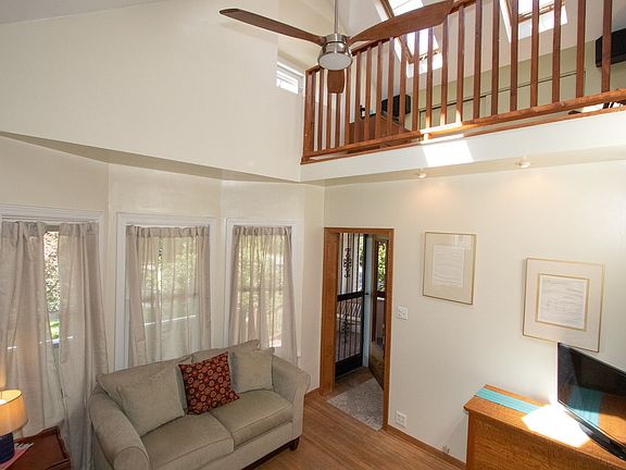 5th image of 1004 S Highland Ave
