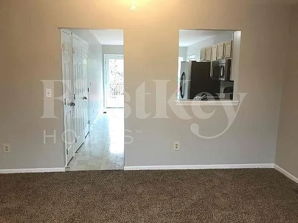 40 Sprucewood Ct — Photo 8