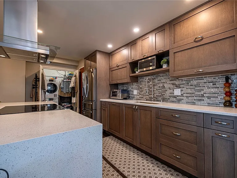 320 Fort Duquesne Blvd #19L — Photo 4