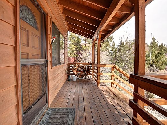 2nd image of 628 Beaumont Ln