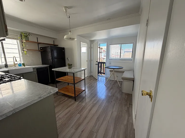 614 Jackson St — Photo 22