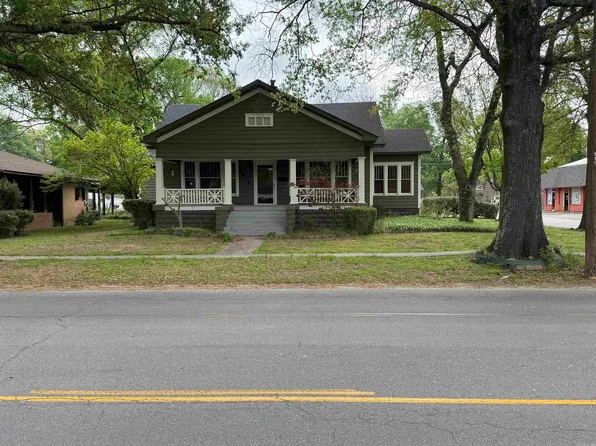 1011 S Main St, Stuttgart, AR 72160