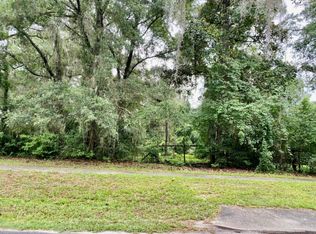7939 Spring View Ave, Fanning Springs, FL 32693