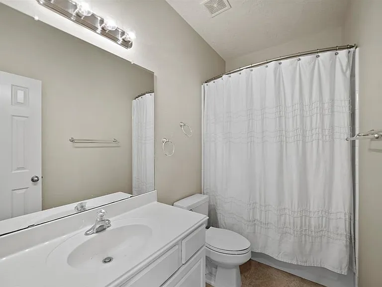 1408 S Friendswood Dr #1102 — Photo 10