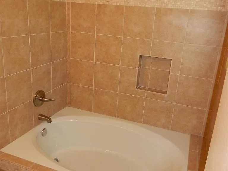2374 Caringa Way — Photo 35