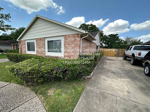 3rd image of 9306 Bollingbrook Dr