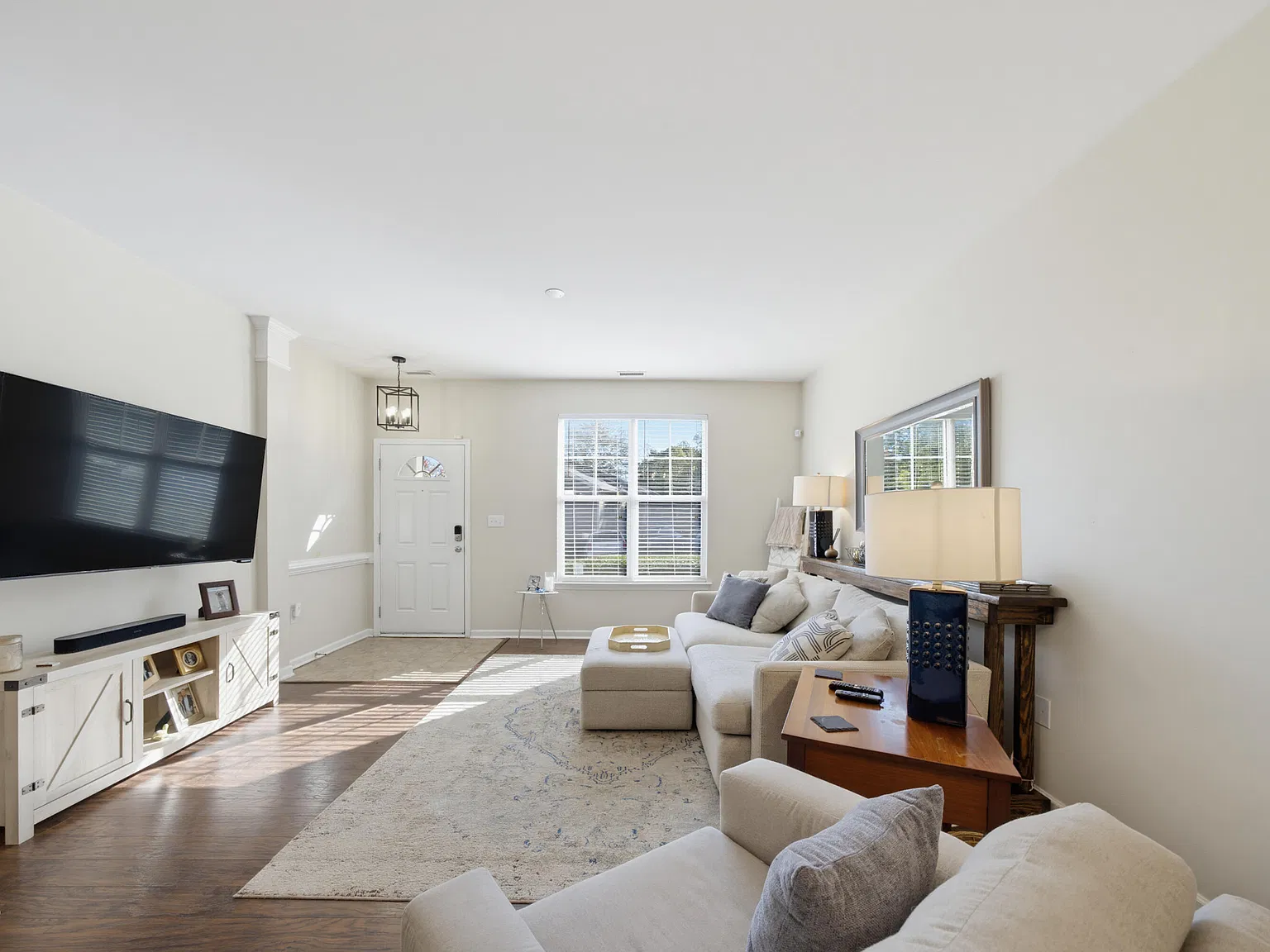 8725 Camden Park Dr — Photo 4