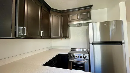 102 Colorado Ave Photo 1