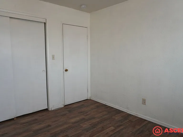 2661 Sunny Lane — Photo 16