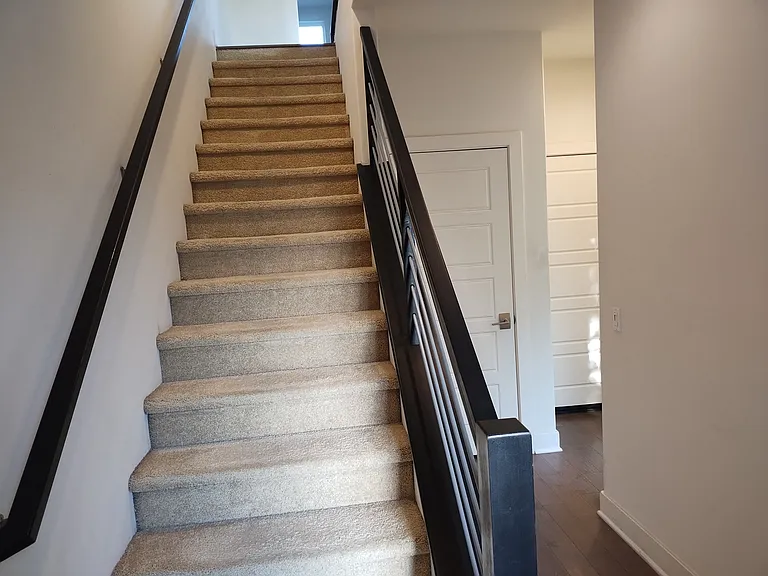 135 W Live Oak Ave #E — Photo 18