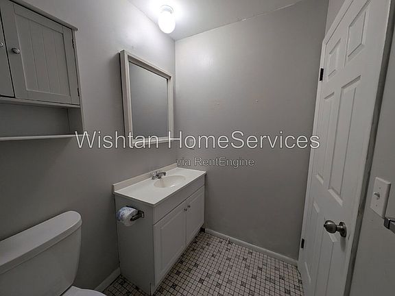 4th image of 201 Charleston Blvd #3