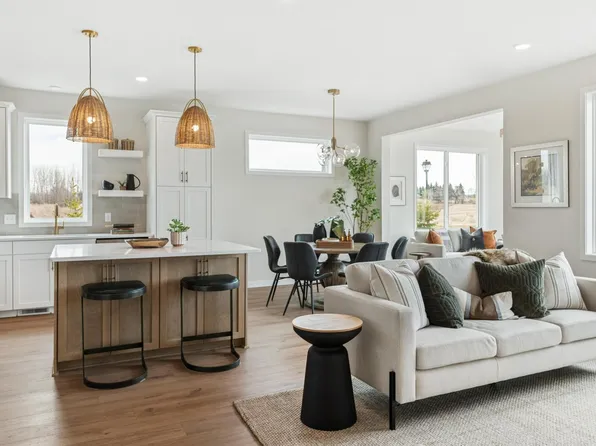 11510 202nd St W, Lakeville, MN 55044