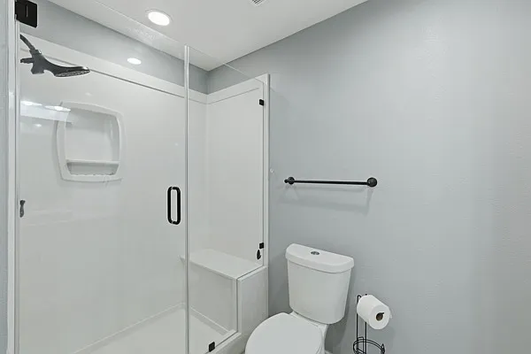 2100 Windsor Dr #11 — Photo 17
