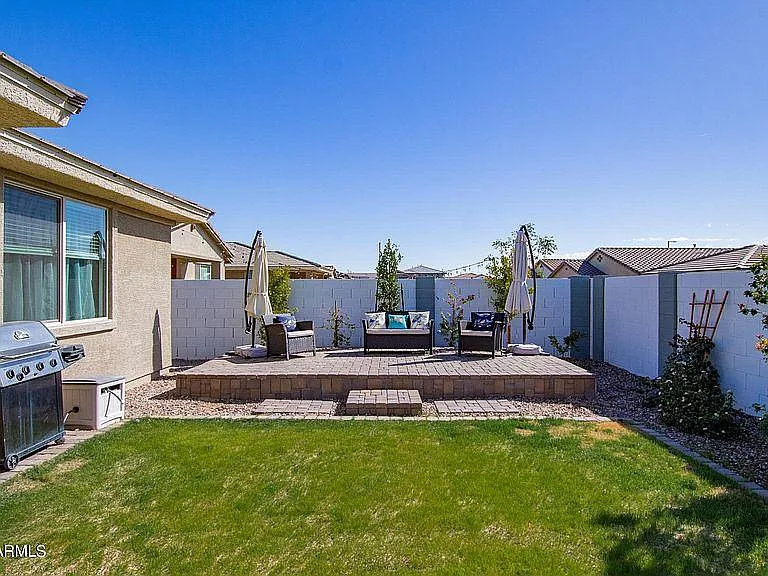 14579 W Dahlia Dr — Photo 27