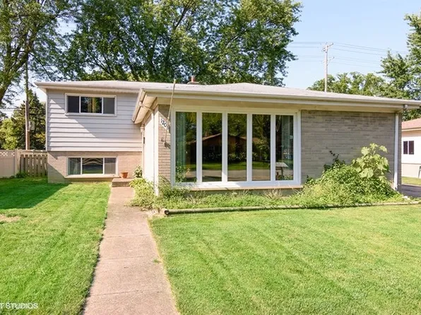 1208 W Busse Ave, Mount Prospect, IL 60056