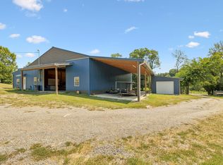 942 Fay Creek Rd, Wartrace, TN 37183