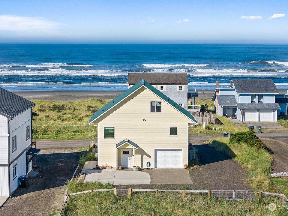 1st image of 406 Dune Crest Drive