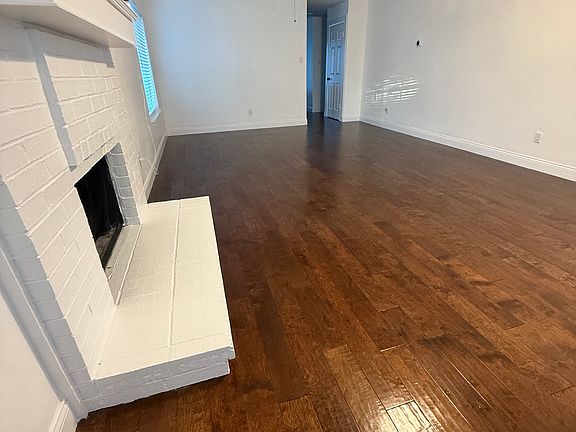 3rd image of 4220 Worth Forest Dr
