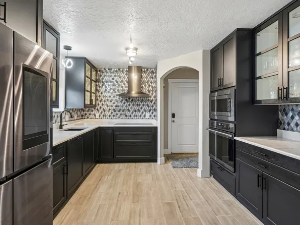 633 E 4th Ave APT 3, Salt Lake City, UT 84103