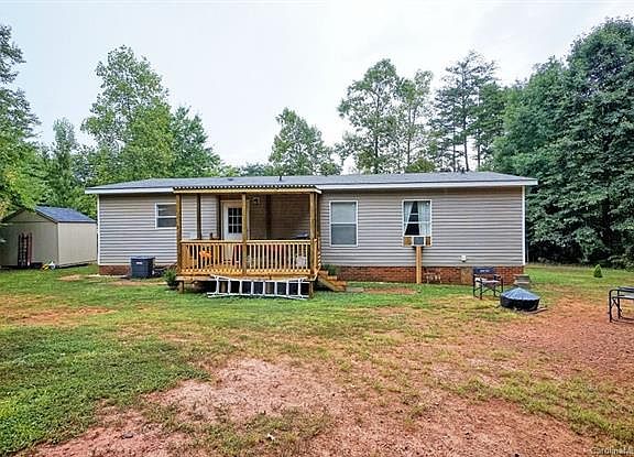 4th image of 3639 Hickory Hwy