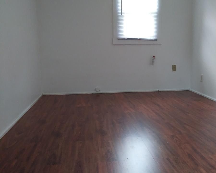 1st image of 913 Kingsley Dr