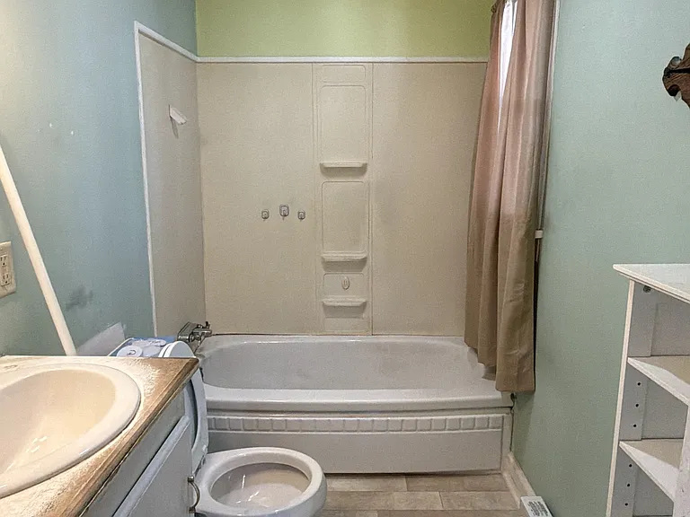 745 Fairground Ave — Photo 12