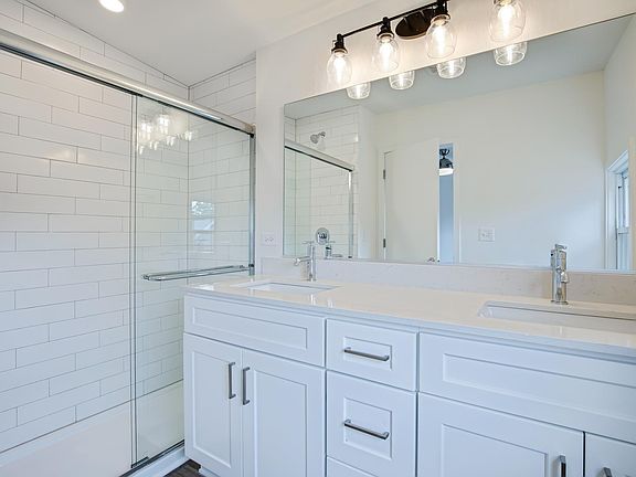 5th image of 1244 N Bosworth Ave #2A