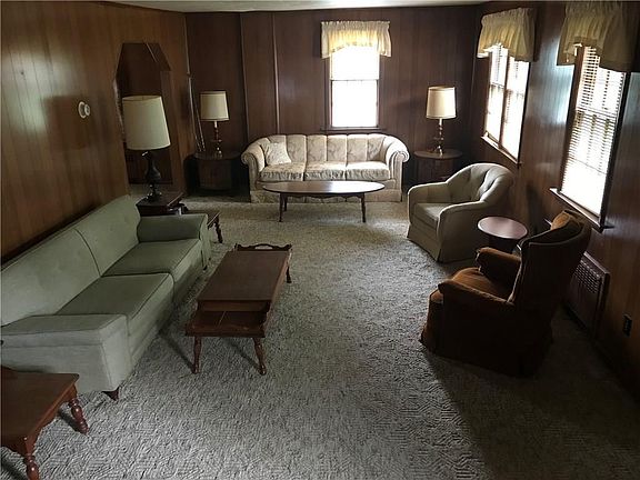 4th image of 903 Linden Ave