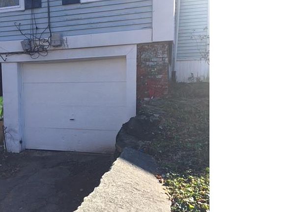 2nd image of 79 High St