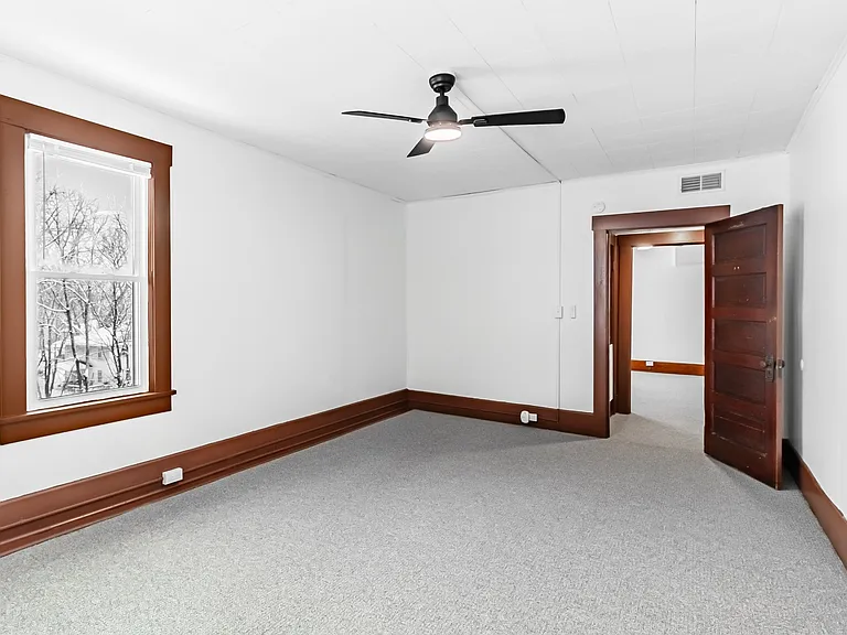 496 Dorsey Ave — Photo 111
