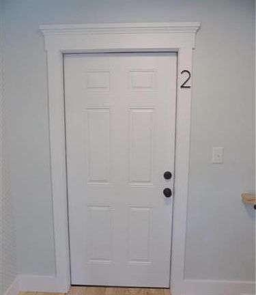 2nd image of 320 Woodlawn Dr #2