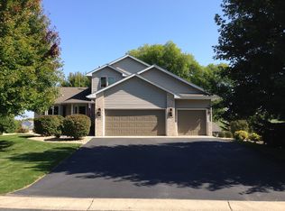8681 Alisa Ln, Chanhassen, MN 55317