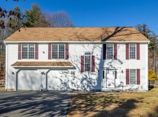435 Wanoosnoc Rd, Fitchburg, MA 01420