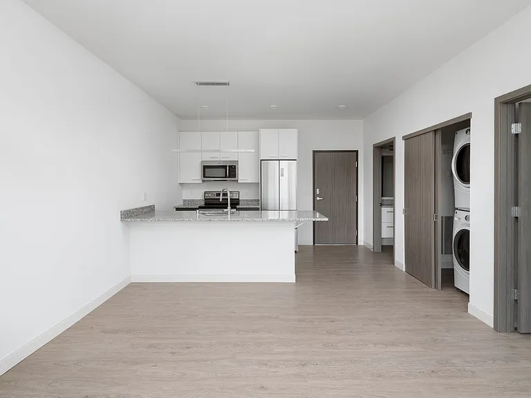 Quartet Apartments — Photo 14
