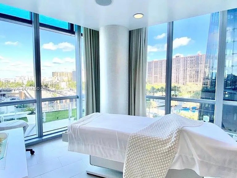 17121 Collins Ave #4006 — Photo 30