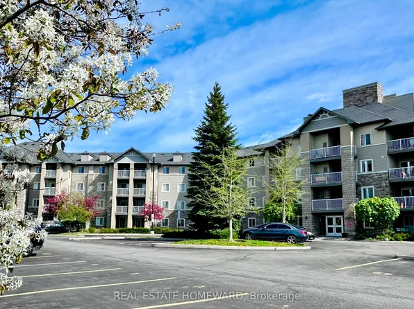 684 Warden Ave #416, Toronto, ON M1L 4W4
