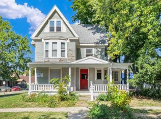 412 W Elm St, Urbana, IL 61801