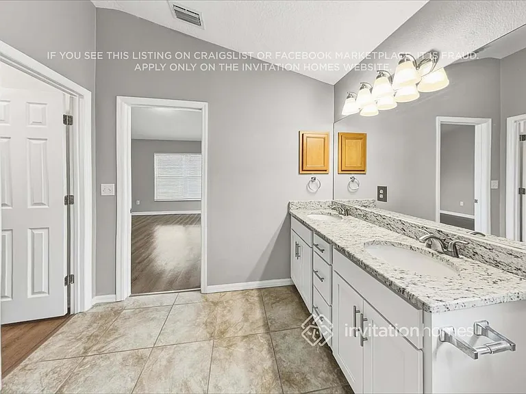 3282 Merrick Ave — Photo 13
