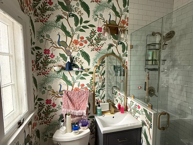 Bathroom 2-- ensuite to Bedroom 3