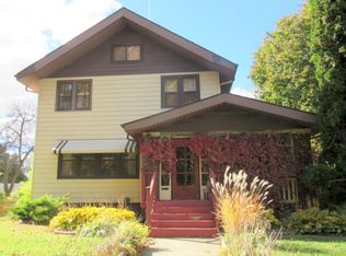 506 S Clark St, Forest City, IA 50436