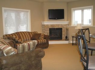 464 Inverness Terrace Ct, Baraboo, WI 53913