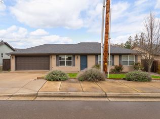 750 SE Tokay St, Winston, OR 97496