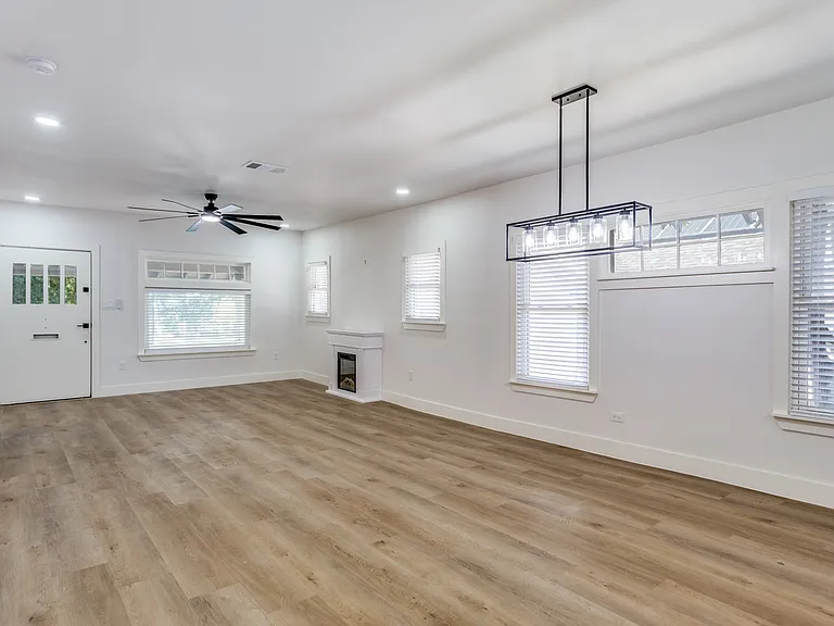 2101 Fairmount Ave — Photo 5
