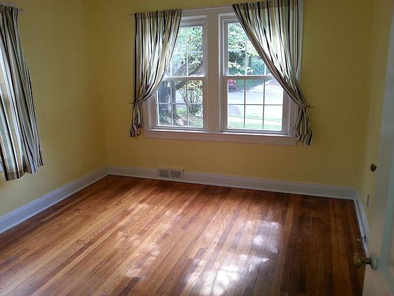 Front Bedroom #1