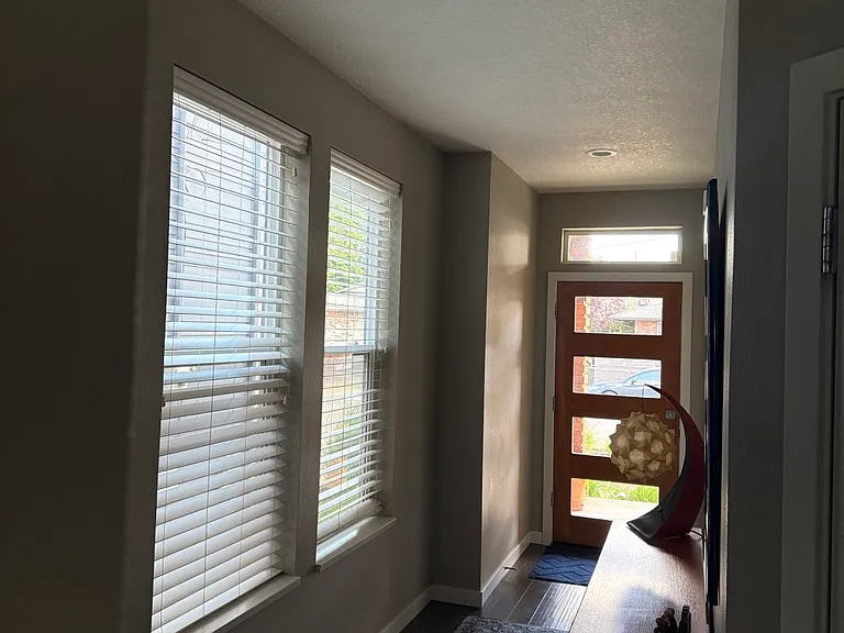 1559 NE 72nd Ave — Photo 3