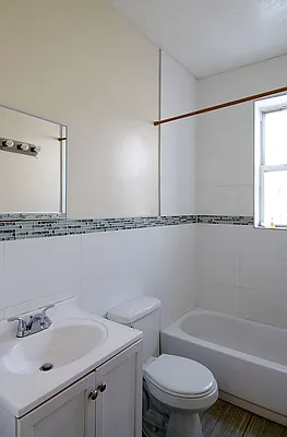 Rented by Nooklyn NYC LLC | media 8