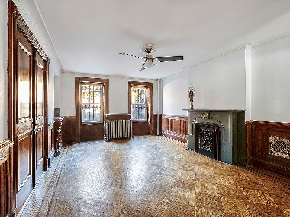 1st image of 584 Halsey St #1