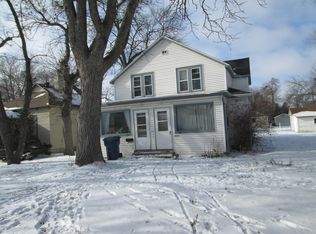 221-223 Broadway St S, Watertown, SD 57201