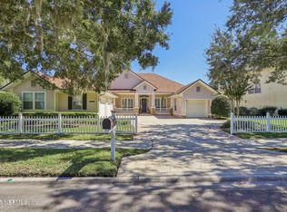 1867 Paradise Moorings Blvd, Middleburg, FL 32068