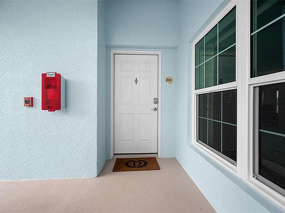 4th image of 8405 Placida Rd Unit 201